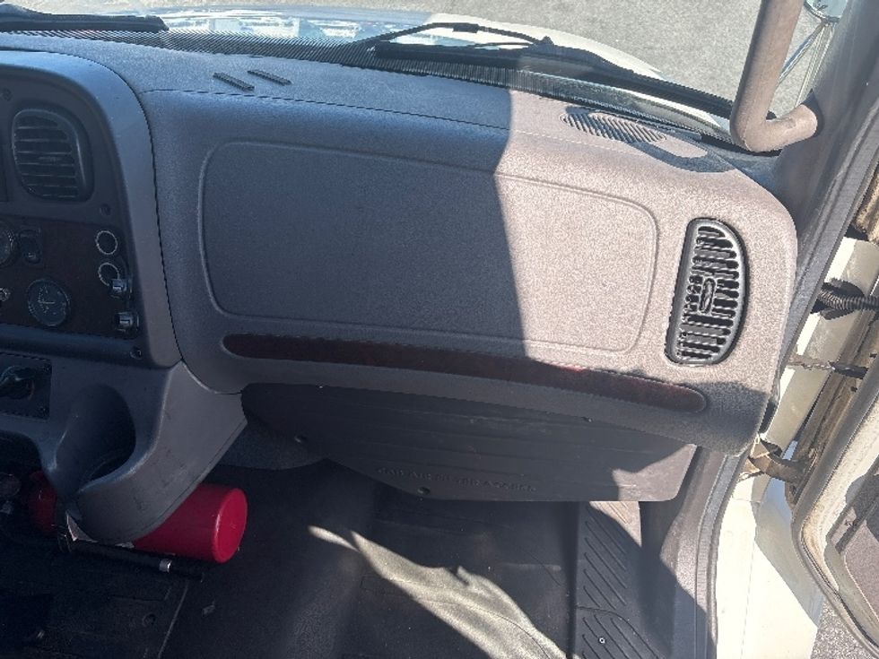 Refrigerated Truck-Light and Medium Duty Trucks-Freightliner-2019-M2-Montgomery-NY-400,564\n\t\tmiles-$ 27,250 - Image 21
