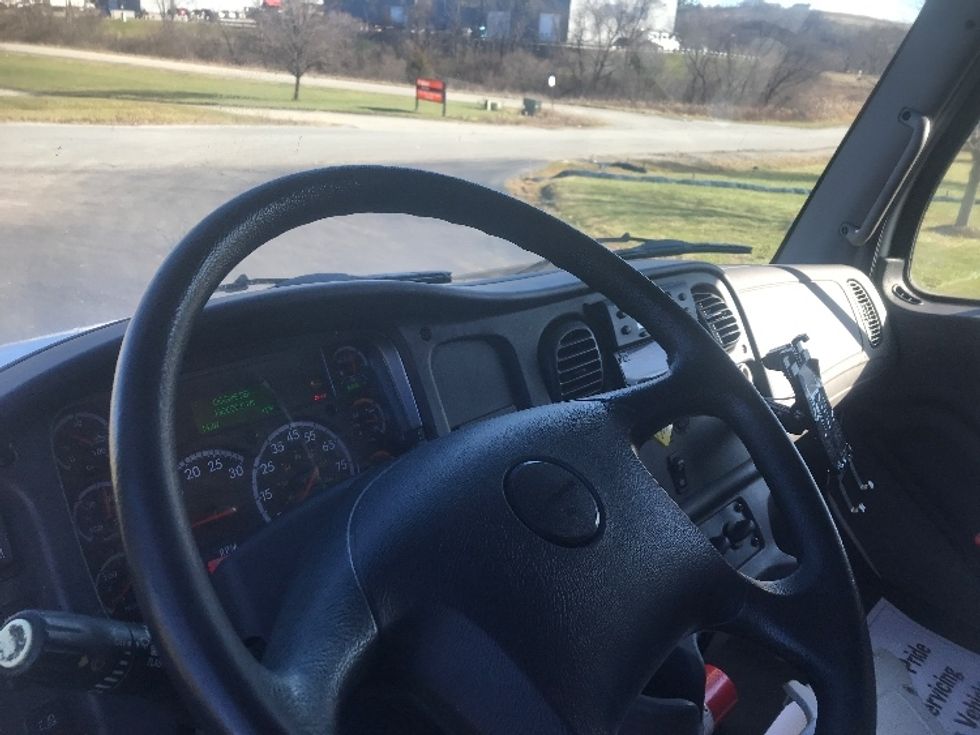 Refrigerated Truck-Light and Medium Duty Trucks-Freightliner-2019-M2-Mount Pleasant-PA-195,692\n\t\tmiles-$ 49,750 - Image 18