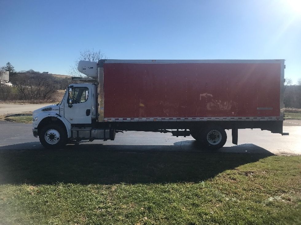 Refrigerated Truck-Light and Medium Duty Trucks-Freightliner-2019-M2-Mount Pleasant-PA-195,692\n\t\tmiles-$ 49,750 - Image 4