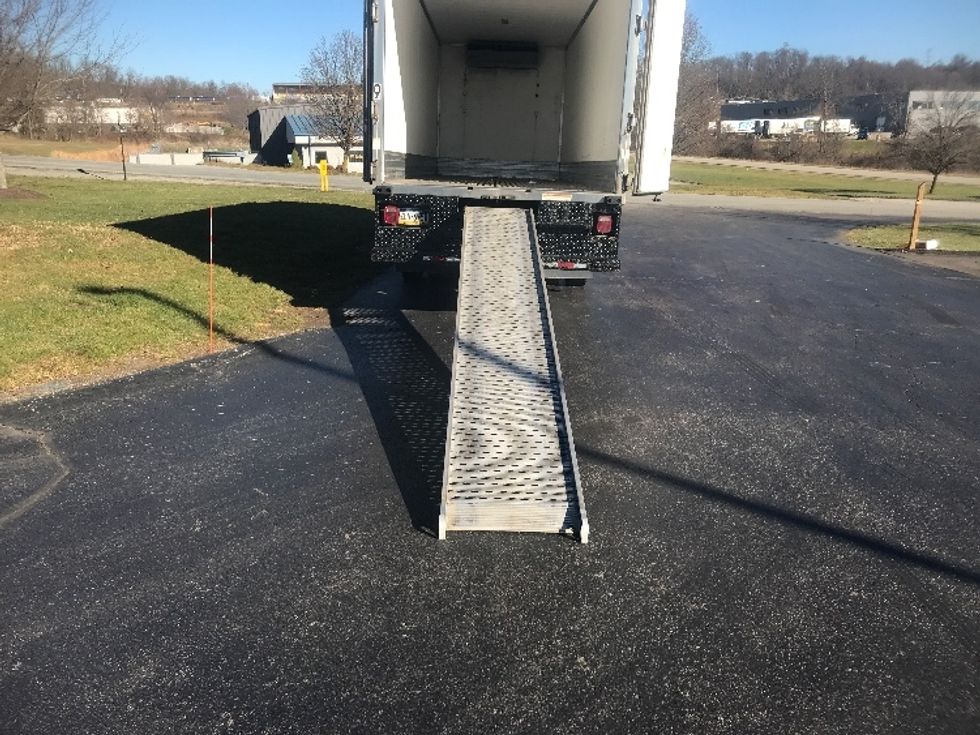 Refrigerated Truck-Light and Medium Duty Trucks-Freightliner-2019-M2-Mount Pleasant-PA-195,692\n\t\tmiles-$ 49,750 - Image 9