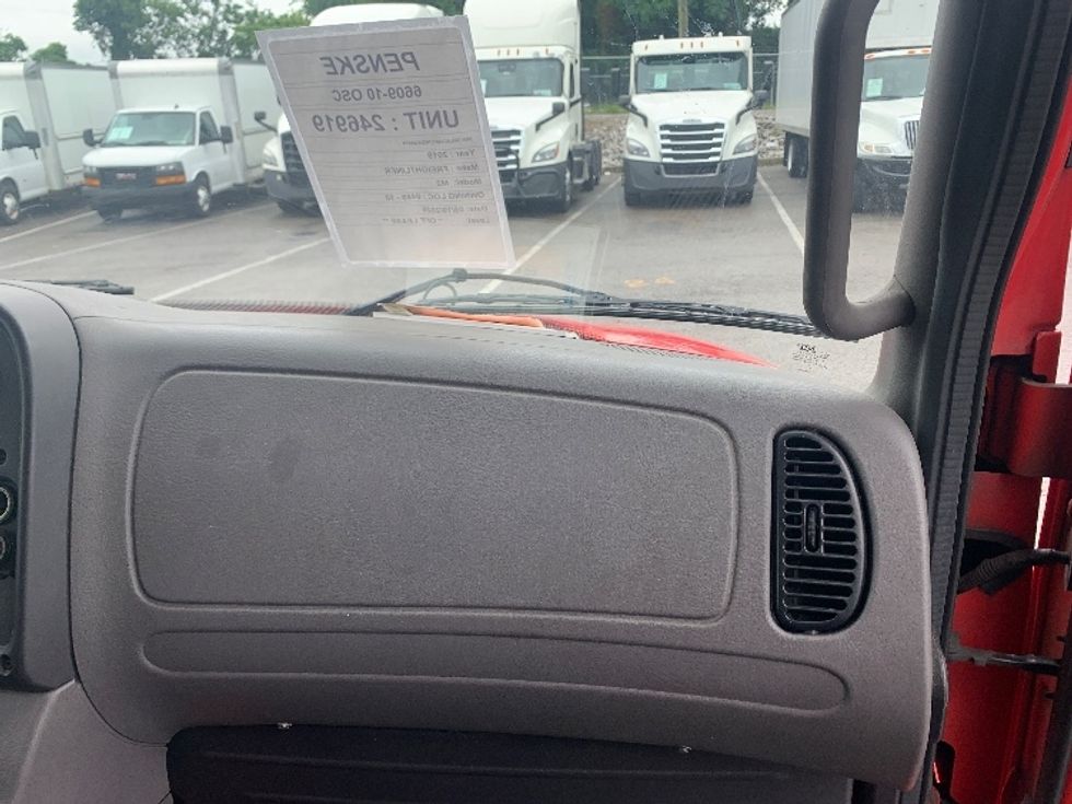 Refrigerated Truck-Light and Medium Duty Trucks-Freightliner-2019-M2-Nashville (Mount Juliet)-TN-166,130\n\t\tmiles-$ 51,250 - Image 21