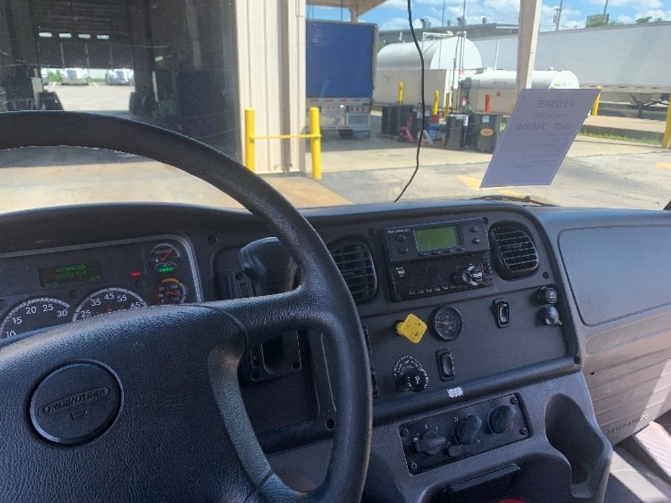 Refrigerated Truck-Light and Medium Duty Trucks-Freightliner-2019-M2-Nashville (Mount Juliet)-TN-191,962\n\t\tmiles-$ 49,250 - Image 18