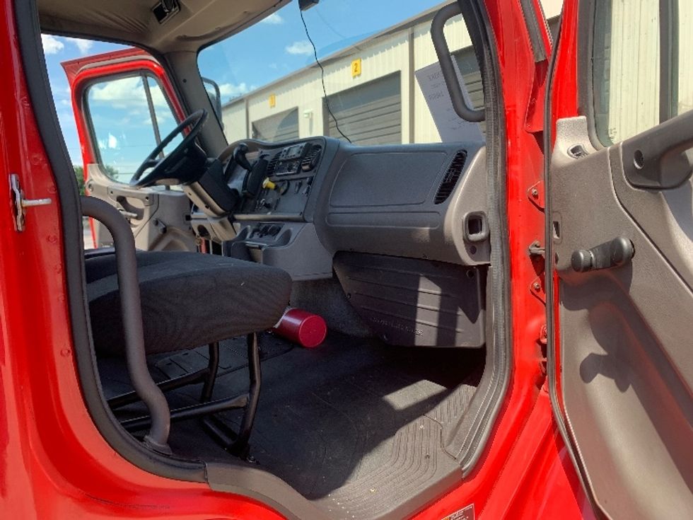 Refrigerated Truck-Light and Medium Duty Trucks-Freightliner-2019-M2-Nashville (Mount Juliet)-TN-191,962\n\t\tmiles-$ 49,250 - Image 20