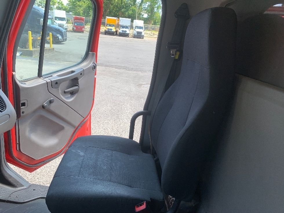 Refrigerated Truck-Light and Medium Duty Trucks-Freightliner-2019-M2-Nashville (Mount Juliet)-TN-191,962\n\t\tmiles-$ 49,250 - Image 19