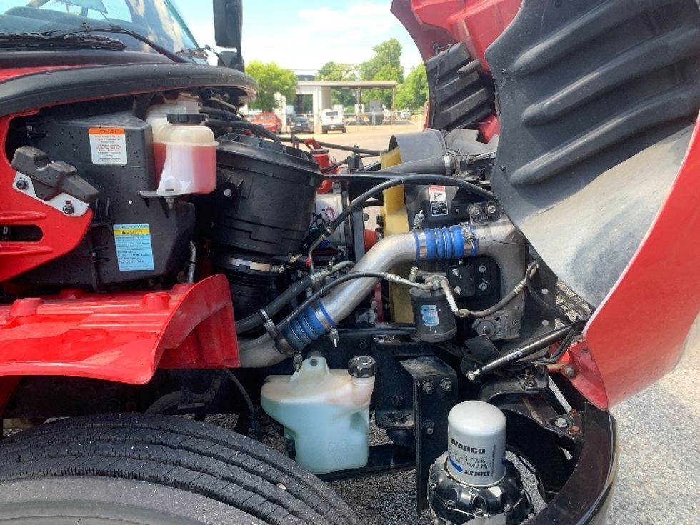 Refrigerated Truck-Light and Medium Duty Trucks-Freightliner-2019-M2-Nashville (Mount Juliet)-TN-191,962\n\t\tmiles-$ 49,250 - Image 23