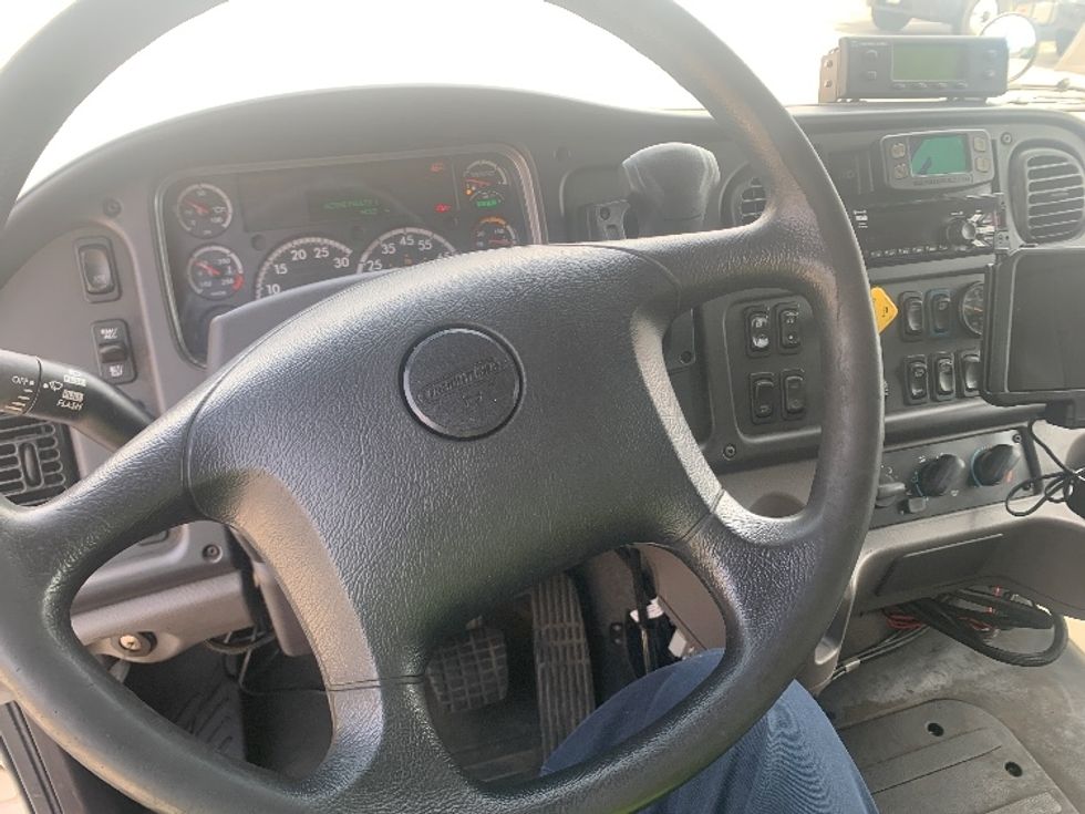 Refrigerated Truck-Light and Medium Duty Trucks-Freightliner-2019-M2-Nashville (Mount Juliet)-TN-311,321\n\t\tmiles-$ 29,750 - Image 17