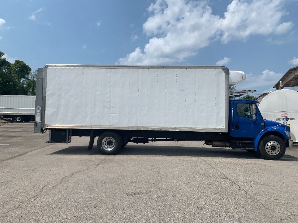 Refrigerated Truck-Light and Medium Duty Trucks-Freightliner-2019-M2-Nashville-TN-211,670\n\t\tmiles-$ 58,000 - Image 14