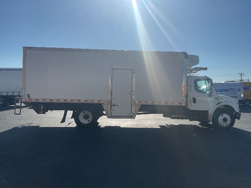 Refrigerated Truck-Light and Medium Duty Trucks-Freightliner-2019-M2-Neenah-WI-219,826\n\t\tmiles-$ 52,000 - Image 15