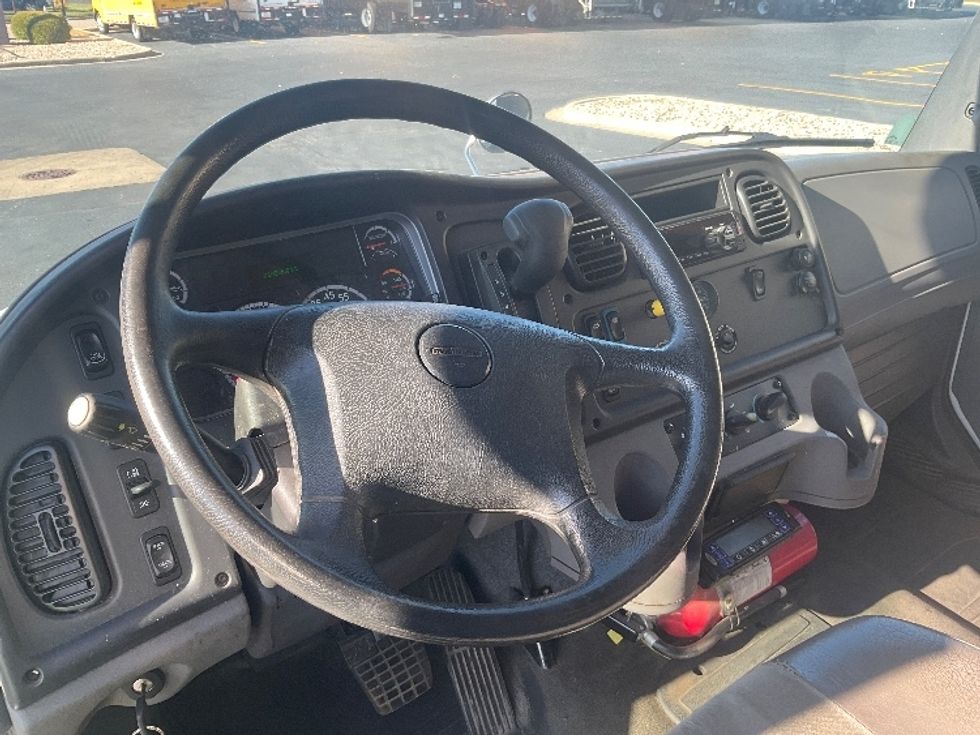 Refrigerated Truck-Light and Medium Duty Trucks-Freightliner-2019-M2-Neenah-WI-219,826\n\t\tmiles-$ 52,000 - Image 17