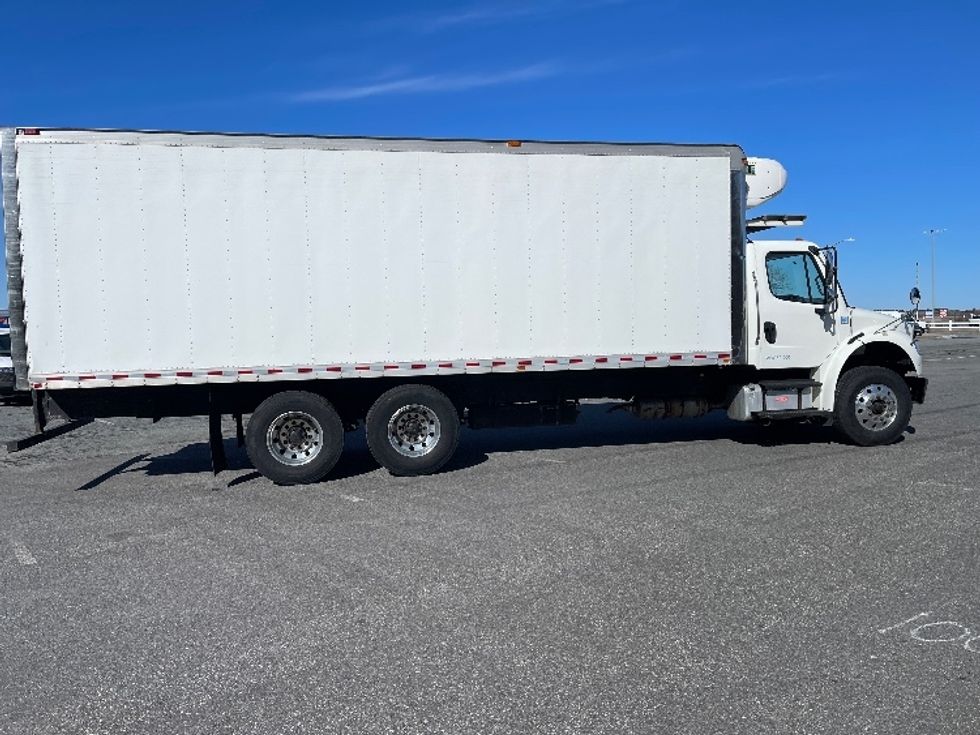 Refrigerated Truck-Light and Medium Duty Trucks-Freightliner-2019-M2-New Bedford-MA-191,152\n\t\tmiles-$ 69,000 - Image 14