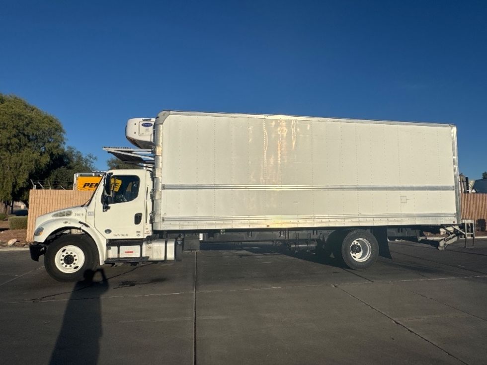 Refrigerated Truck-Light and Medium Duty Trucks-Freightliner-2019-M2-North Las Vegas-NV-137,721\n\t\tmiles-$ 64,000 - Image 4