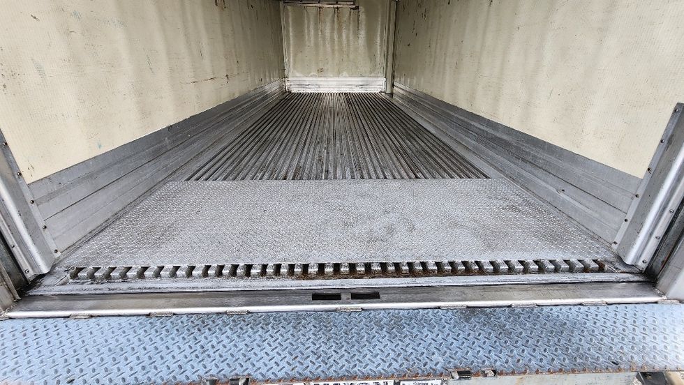 Refrigerated Truck-Light and Medium Duty Trucks-Freightliner-2019-M2-Ocala-FL-119,693\n\t\tmiles-$ 50,500 - Image 10