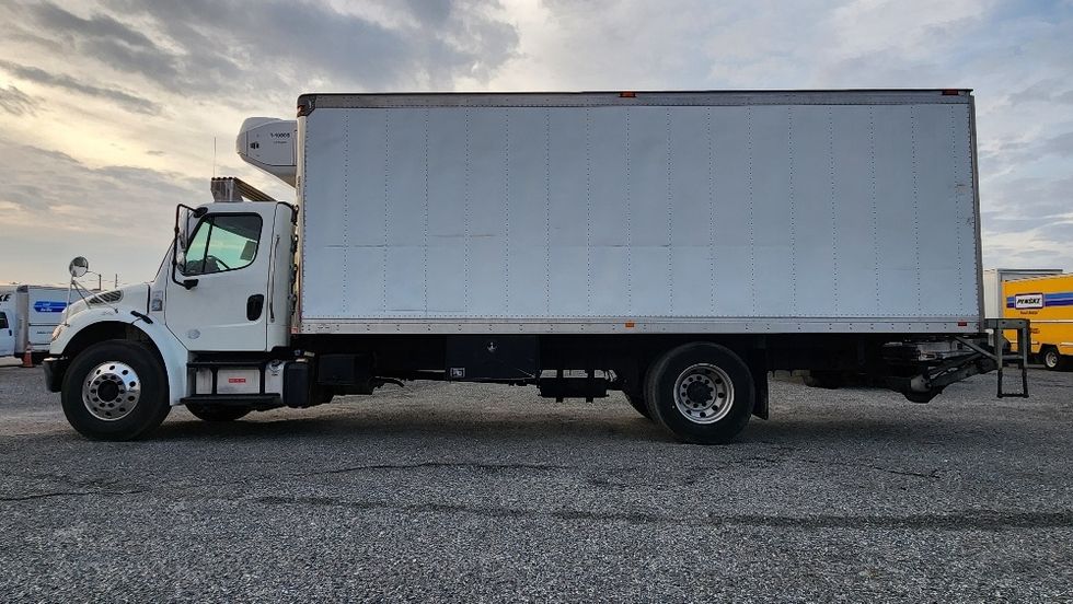 Refrigerated Truck-Light and Medium Duty Trucks-Freightliner-2019-M2-Ocala-FL-119,693\n\t\tmiles-$ 50,500 - Image 4