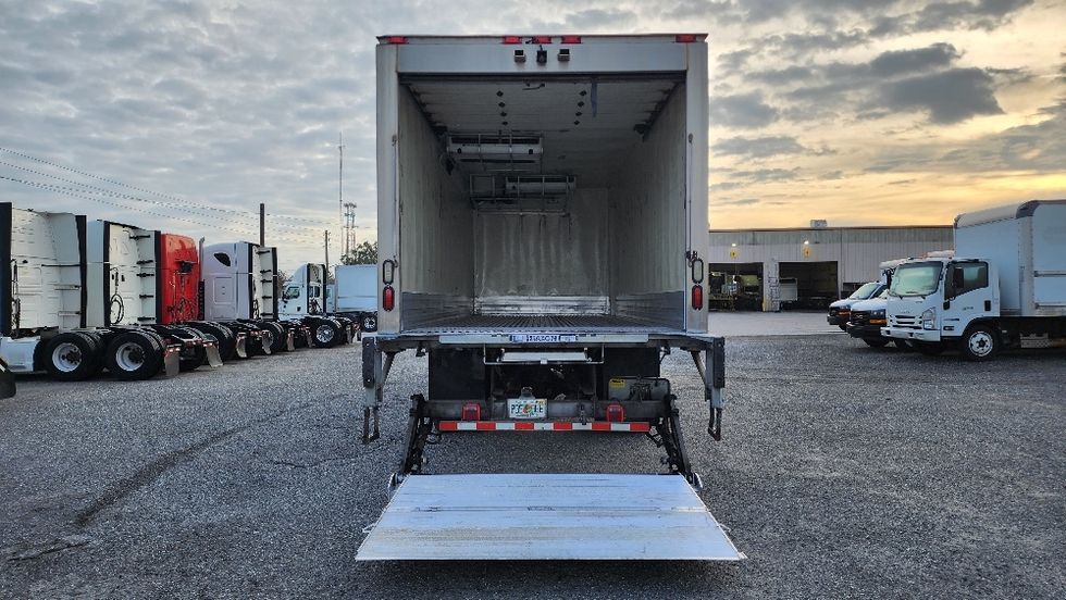 Refrigerated Truck-Light and Medium Duty Trucks-Freightliner-2019-M2-Ocala-FL-119,693\n\t\tmiles-$ 50,500 - Image 9