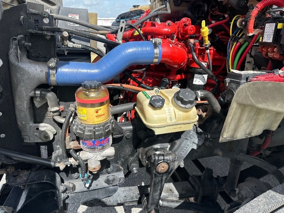 Refrigerated Truck-Light and Medium Duty Trucks-Freightliner-2019-M2-Ocala-FL-256,317\n\t\tmiles-$ 41,500 - Image 24