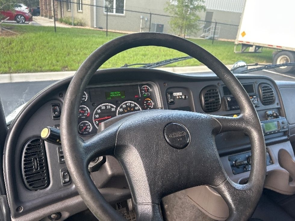 Refrigerated Truck-Light and Medium Duty Trucks-Freightliner-2019-M2-Ocala-FL-267,434\n\t\tmiles-$ 29,750 - Image 17