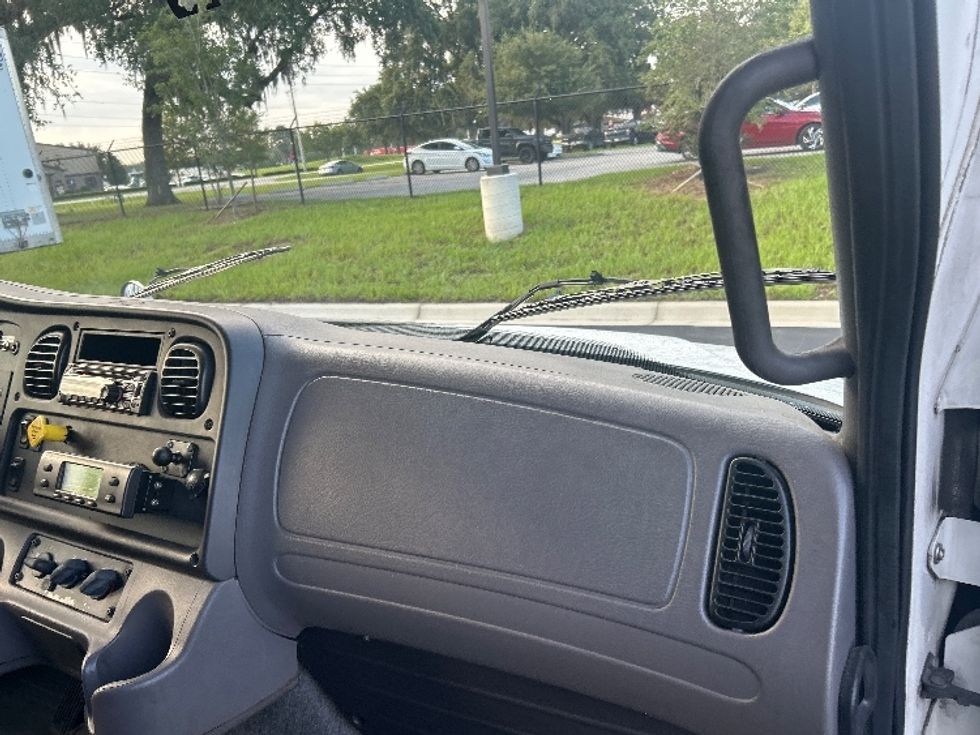 Refrigerated Truck-Light and Medium Duty Trucks-Freightliner-2019-M2-Ocala-FL-267,434\n\t\tmiles-$ 29,750 - Image 20