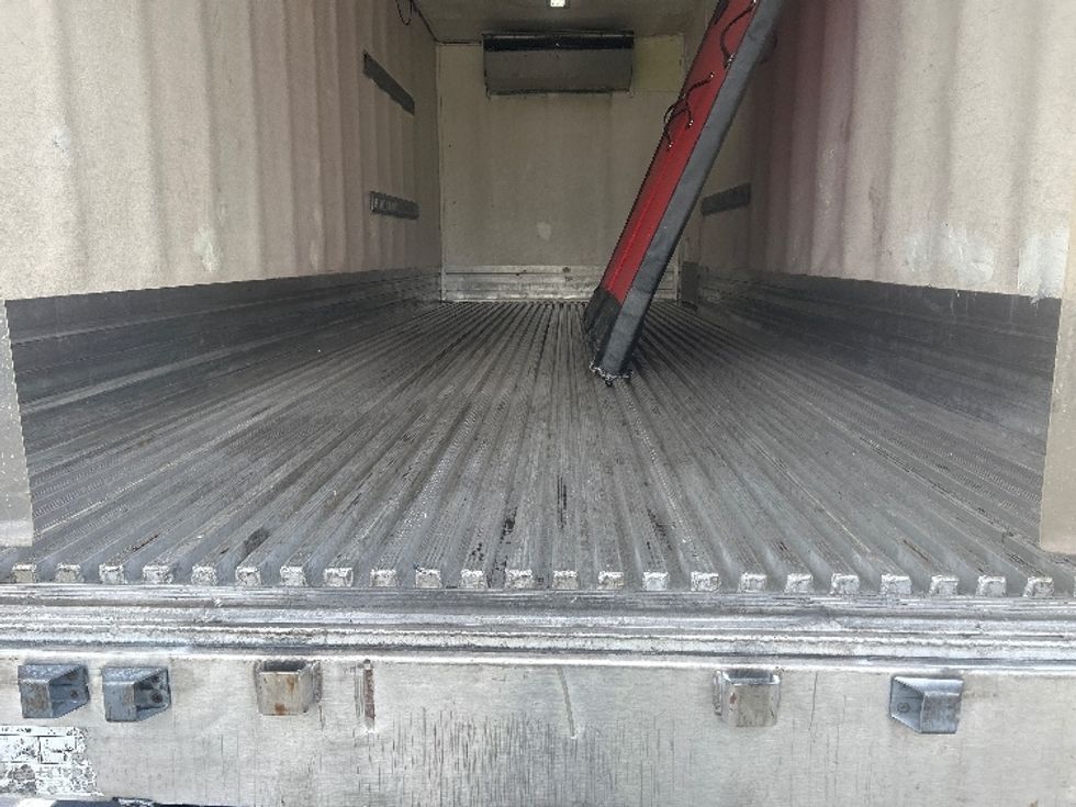 Refrigerated Truck-Light and Medium Duty Trucks-Freightliner-2019-M2-Ocala-FL-267,775\n\t\tmiles-$ 36,000 - Image 10