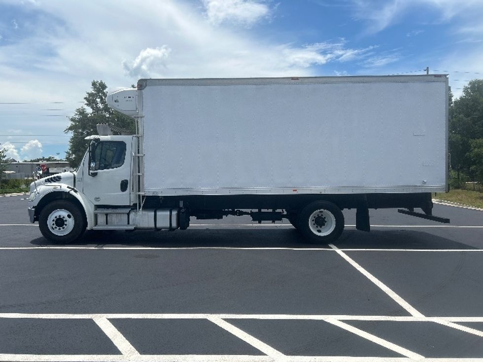 Refrigerated Truck-Light and Medium Duty Trucks-Freightliner-2019-M2-Ocala-FL-267,775\n\t\tmiles-$ 36,000 - Image 4