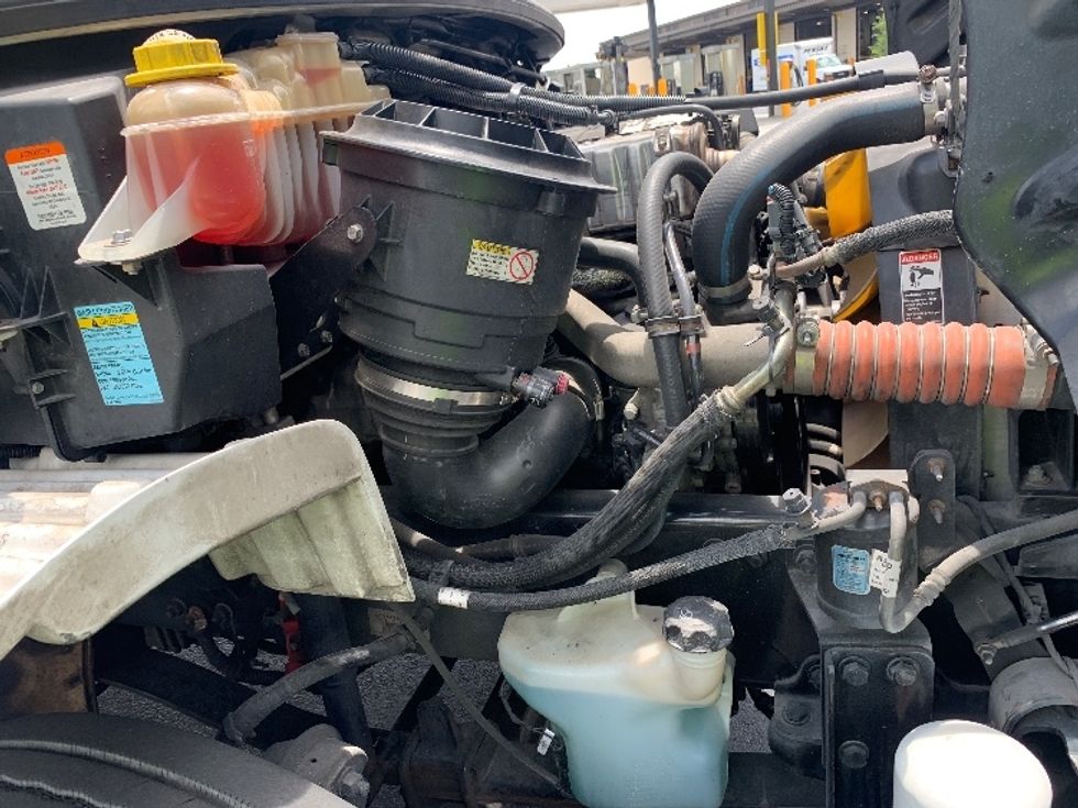 Refrigerated Truck-Light and Medium Duty Trucks-Freightliner-2019-M2-Ocala-FL-285,043\n\t\tmiles-$ 31,250 - Image 22