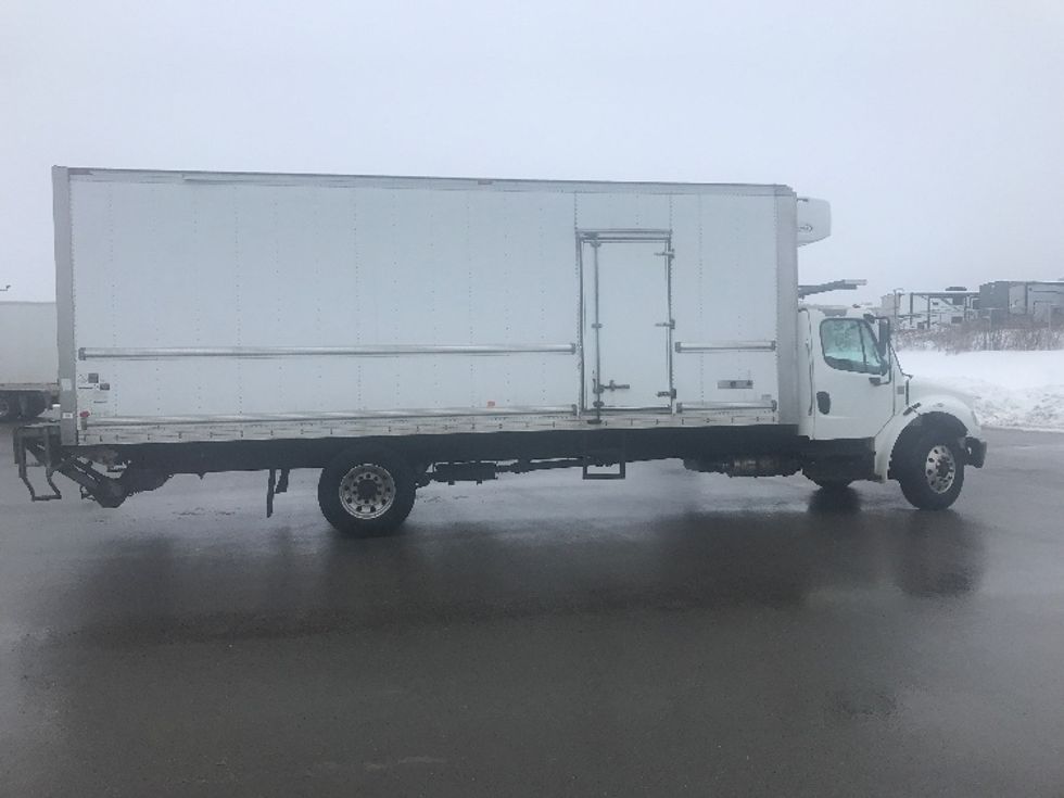 Refrigerated Truck-Light and Medium Duty Trucks-Freightliner-2019-M2-Oshawa-ON-415,031\n\t\tkm-$ 50,000 - Image 14