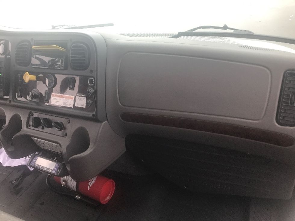 Refrigerated Truck-Light and Medium Duty Trucks-Freightliner-2019-M2-Oshawa-ON-415,031\n\t\tkm-$ 50,000 - Image 20