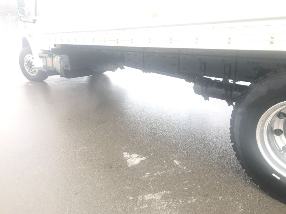 Refrigerated Truck-Light and Medium Duty Trucks-Freightliner-2019-M2-Oshawa-ON-415,031\n\t\tkm-$ 50,000 - Image 5