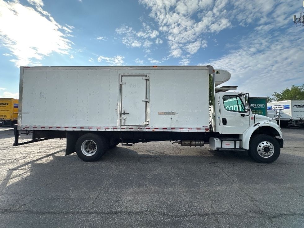Refrigerated Truck-Light and Medium Duty Trucks-Freightliner-2019-M2-Parsippany-NJ-166,713\n\t\tmiles-$ 44,250 - Image 15