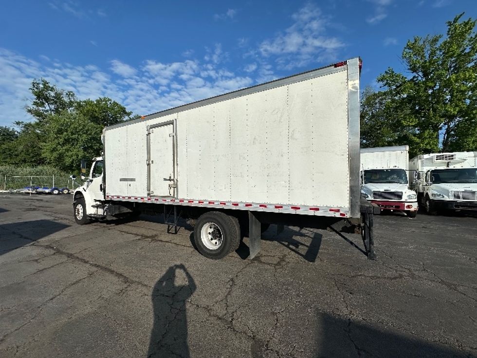 Refrigerated Truck-Light and Medium Duty Trucks-Freightliner-2019-M2-Parsippany-NJ-166,713\n\t\tmiles-$ 44,250 - Image 6