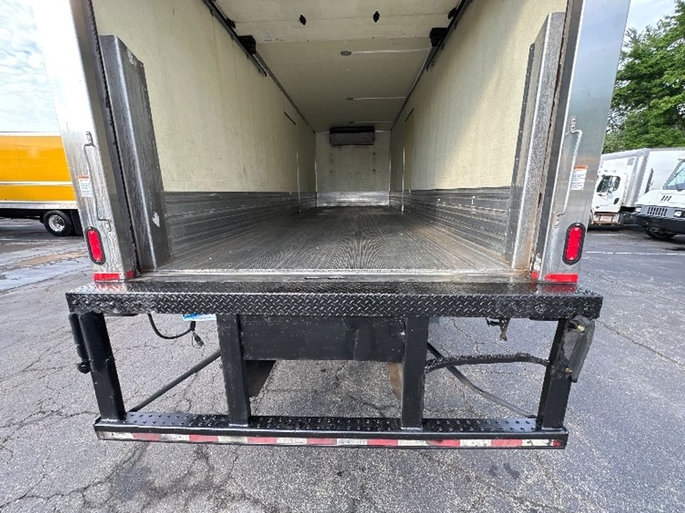 Refrigerated Truck-Light and Medium Duty Trucks-Freightliner-2019-M2-Parsippany-NJ-166,713\n\t\tmiles-$ 44,250 - Image 9