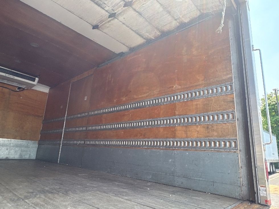 Refrigerated Truck-Light and Medium Duty Trucks-Freightliner-2019-M2-Parsippany-NJ-172,591\n\t\tmiles-$ 37,750 - Image 16
