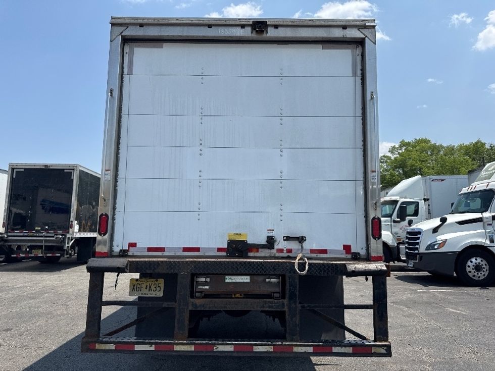 Refrigerated Truck-Light and Medium Duty Trucks-Freightliner-2019-M2-Parsippany-NJ-172,591\n\t\tmiles-$ 37,750 - Image 7