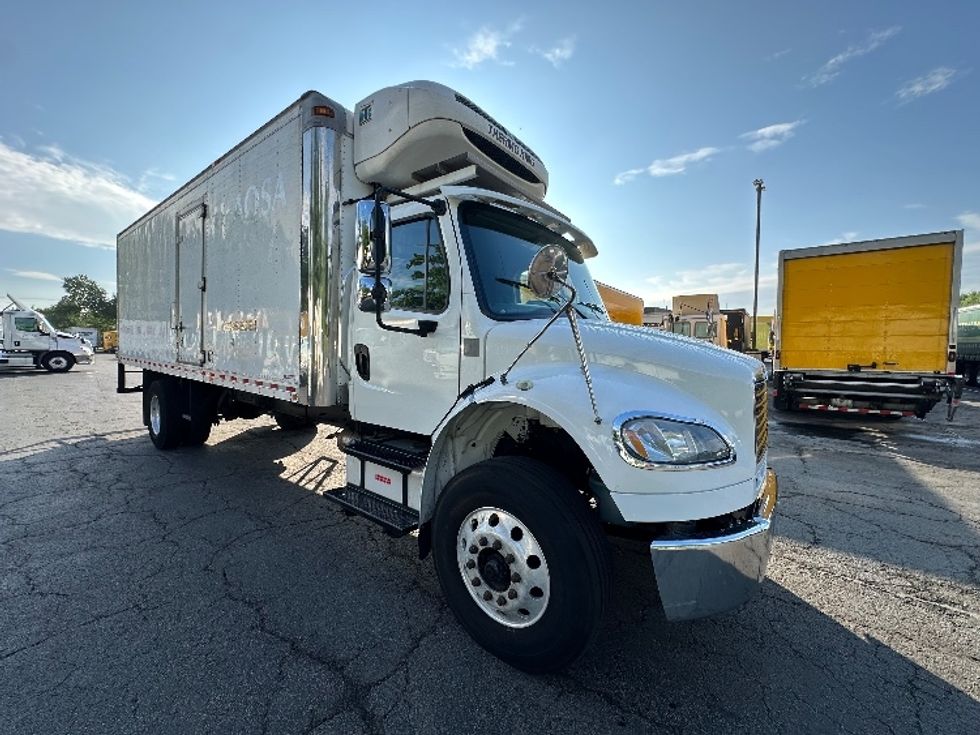 Refrigerated Truck-Light and Medium Duty Trucks-Freightliner-2019-M2-Parsippany-NJ-181,341\n\t\tmiles-$ 42,250 - Image 1