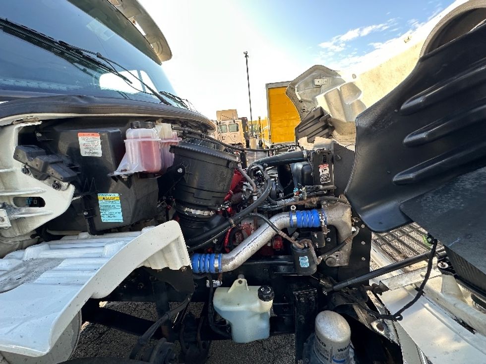 Refrigerated Truck-Light and Medium Duty Trucks-Freightliner-2019-M2-Parsippany-NJ-181,341\n\t\tmiles-$ 42,250 - Image 23