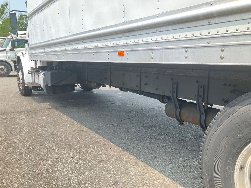 Refrigerated Truck-Light and Medium Duty Trucks-Freightliner-2019-M2-Parsippany-NJ-201,344\n\t\tmiles-$ 38,500 - Image 5