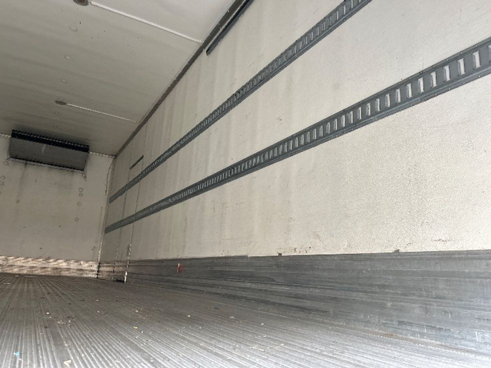 Refrigerated Truck-Light and Medium Duty Trucks-Freightliner-2019-M2-Pensacola-FL-179,481\n\t\tmiles-$ 62,500 - Image 11