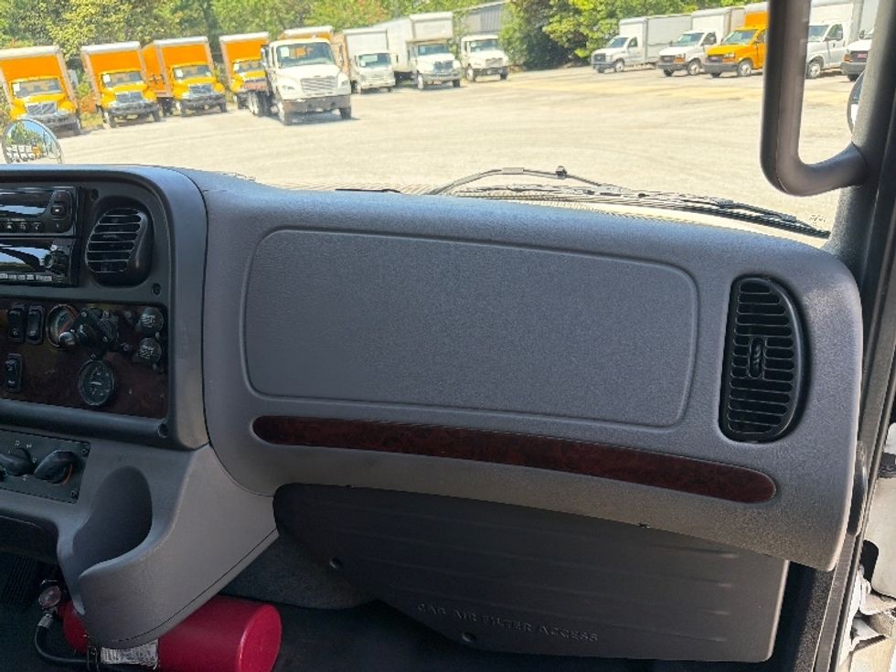 Refrigerated Truck-Light and Medium Duty Trucks-Freightliner-2019-M2-Pensacola-FL-235,329\n\t\tmiles-$ 56,250 - Image 21