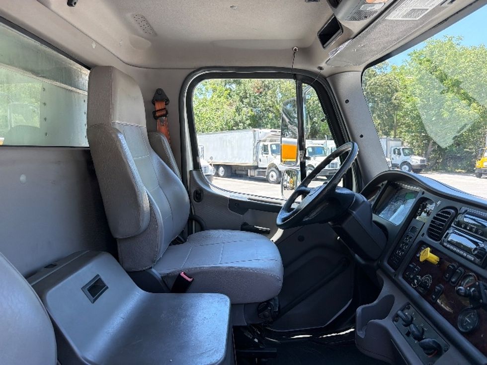 Refrigerated Truck-Light and Medium Duty Trucks-Freightliner-2019-M2-Pensacola-FL-235,329\n\t\tmiles-$ 56,250 - Image 22