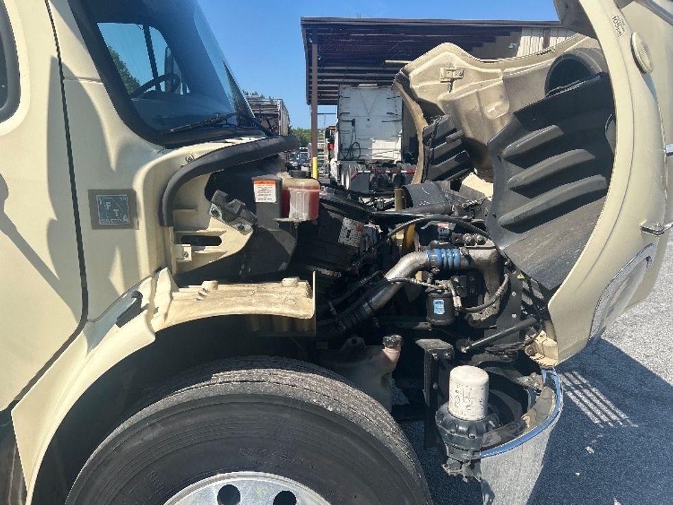 Refrigerated Truck-Light and Medium Duty Trucks-Freightliner-2019-M2-Pensacola-FL-316,541\n\t\tmiles-$ 30,750 - Image 22