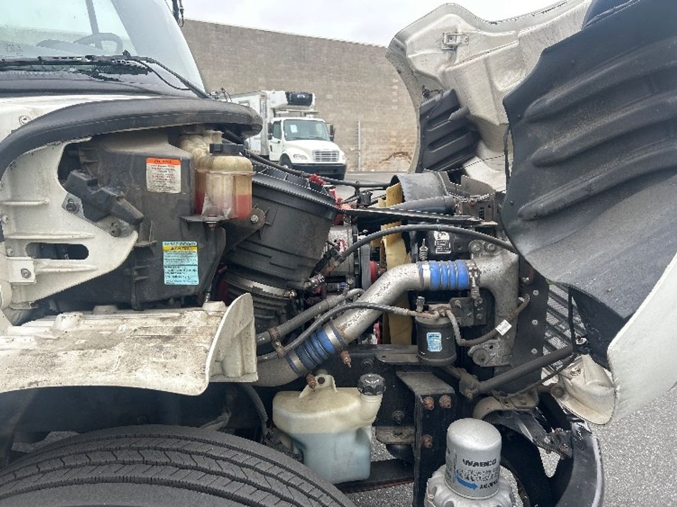 Refrigerated Truck-Light and Medium Duty Trucks-Freightliner-2019-M2-Philadelphia-PA-179,265\n\t\tmiles-$ 55,750 - Image 23
