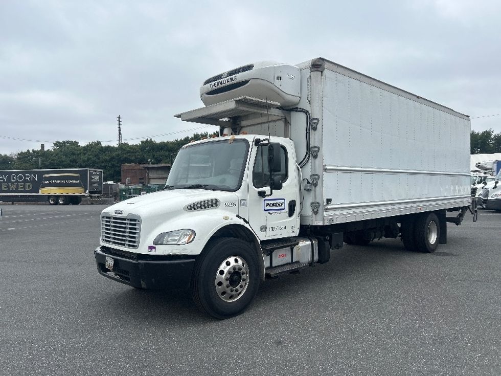 Refrigerated Truck-Light and Medium Duty Trucks-Freightliner-2019-M2-Philadelphia-PA-179,265\n\t\tmiles-$ 55,750 - Image 3