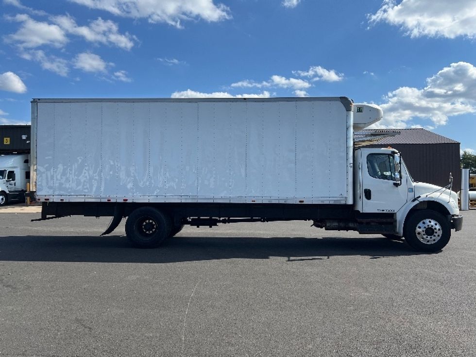 Refrigerated Truck-Light and Medium Duty Trucks-Freightliner-2019-M2-Philadelphia-PA-231,423\n\t\tmiles-$ 35,250 - Image 15