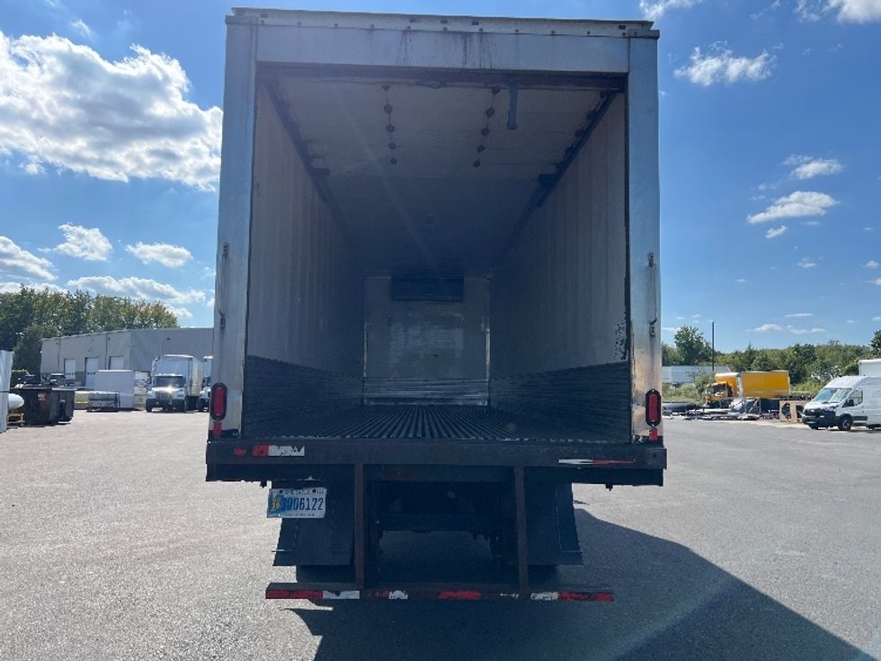 Refrigerated Truck-Light and Medium Duty Trucks-Freightliner-2019-M2-Philadelphia-PA-231,423\n\t\tmiles-$ 35,250 - Image 8