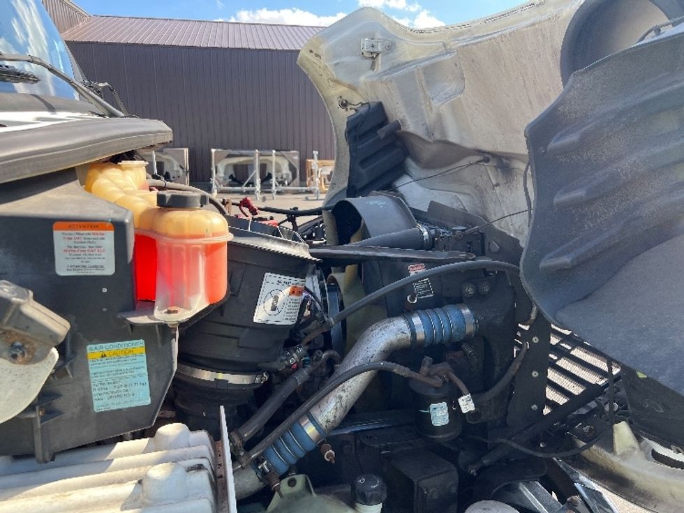 Refrigerated Truck-Light and Medium Duty Trucks-Freightliner-2019-M2-Philadelphia-PA-293,489\n\t\tmiles-$ 25,000 - Image 25