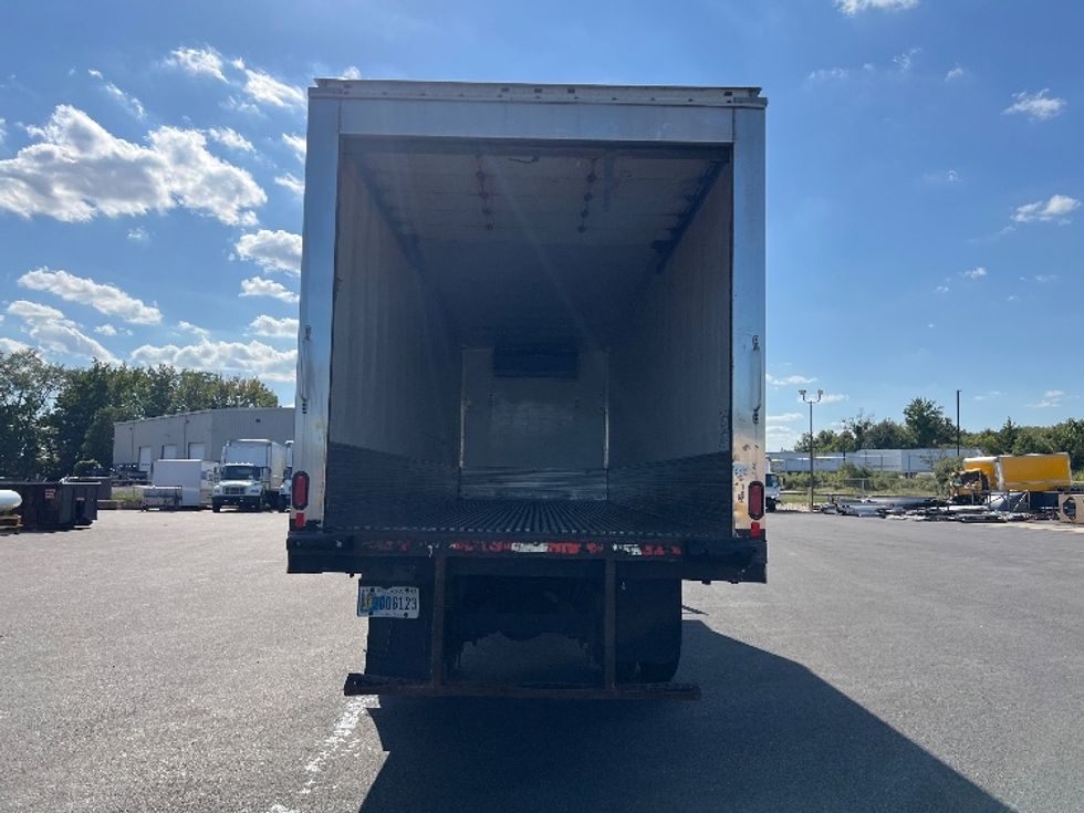 Refrigerated Truck-Light and Medium Duty Trucks-Freightliner-2019-M2-Philadelphia-PA-293,489\n\t\tmiles-$ 25,000 - Image 8