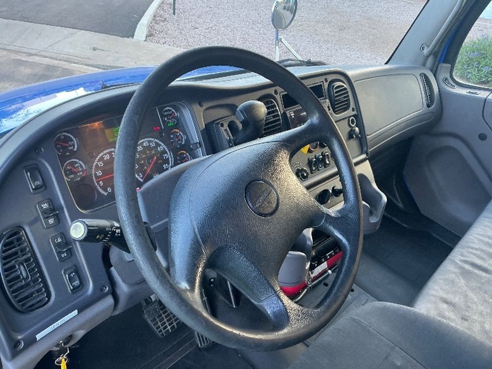 Refrigerated Truck-Light and Medium Duty Trucks-Freightliner-2019-M2-Phoenix-AZ-175,140\n\t\tmiles-$ 49,500 - Image 17