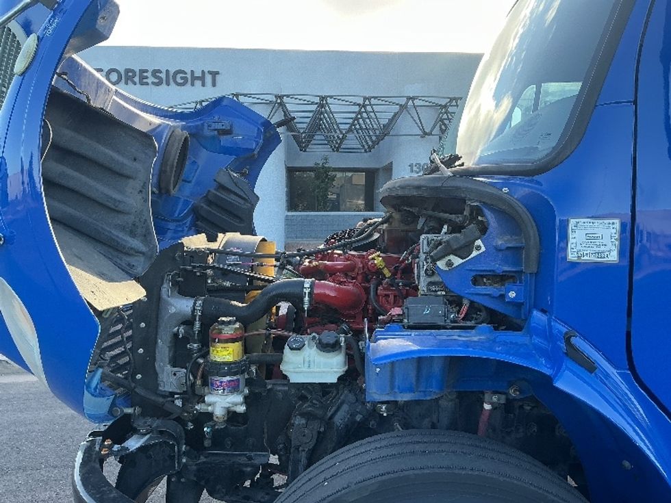 Refrigerated Truck-Light and Medium Duty Trucks-Freightliner-2019-M2-Phoenix-AZ-175,140\n\t\tmiles-$ 49,500 - Image 24