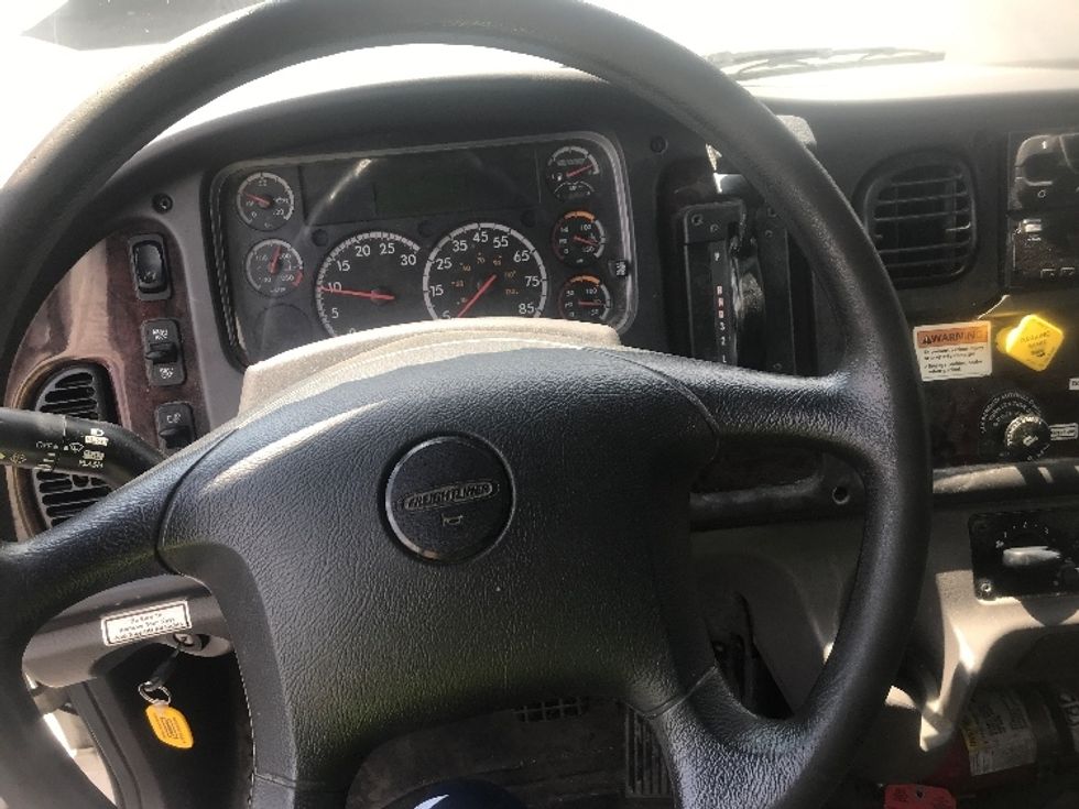 Refrigerated Truck-Light and Medium Duty Trucks-Freightliner-2019-M2-Pittsburgh-PA-161,033\n\t\tmiles-$ 62,750 - Image 18