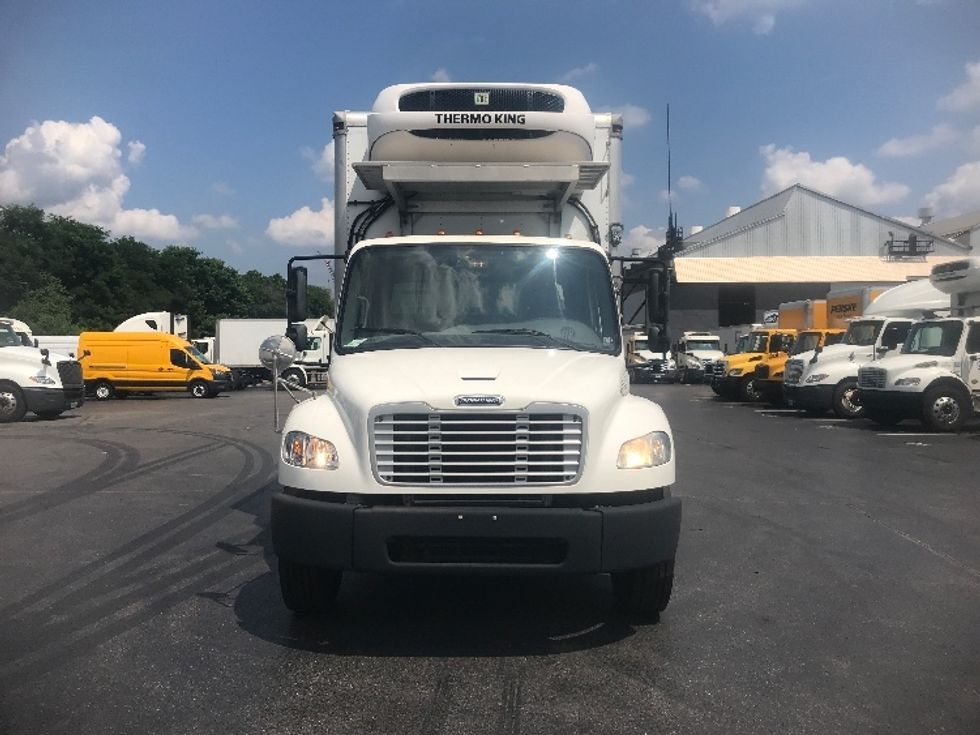 Refrigerated Truck-Light and Medium Duty Trucks-Freightliner-2019-M2-Pittsburgh-PA-161,033\n\t\tmiles-$ 62,750 - Image 2