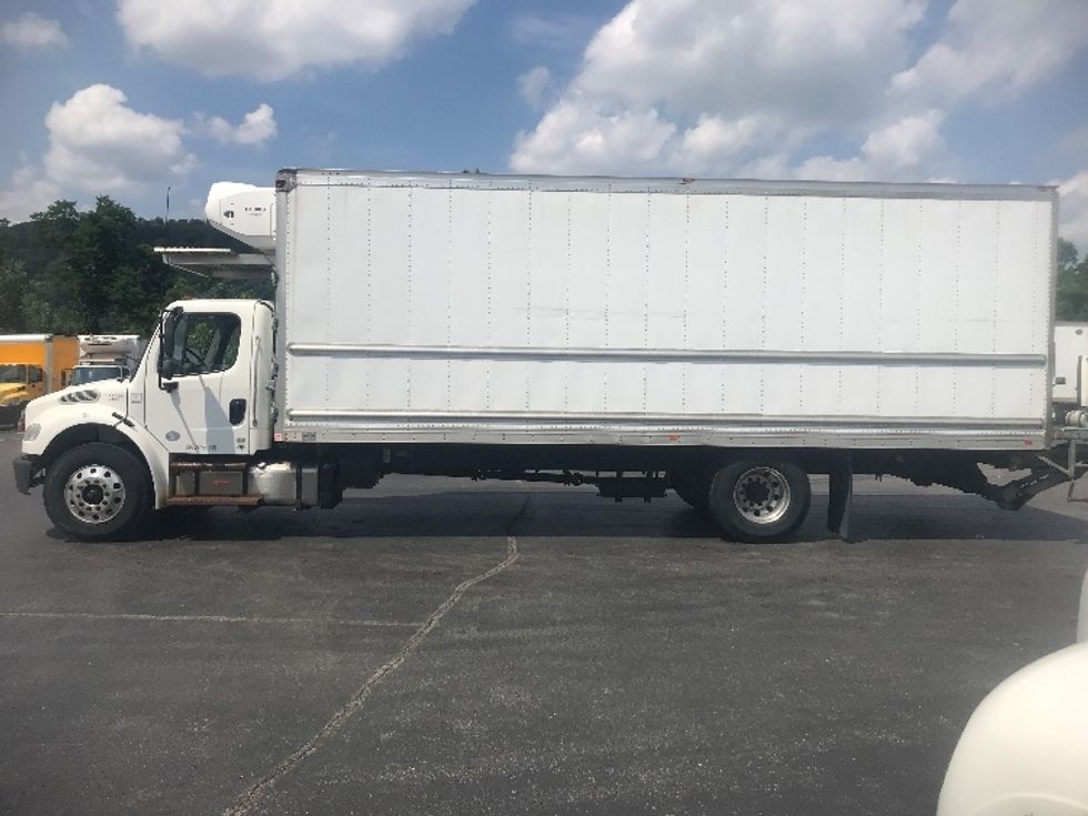 Refrigerated Truck-Light and Medium Duty Trucks-Freightliner-2019-M2-Pittsburgh-PA-161,033\n\t\tmiles-$ 62,750 - Image 4
